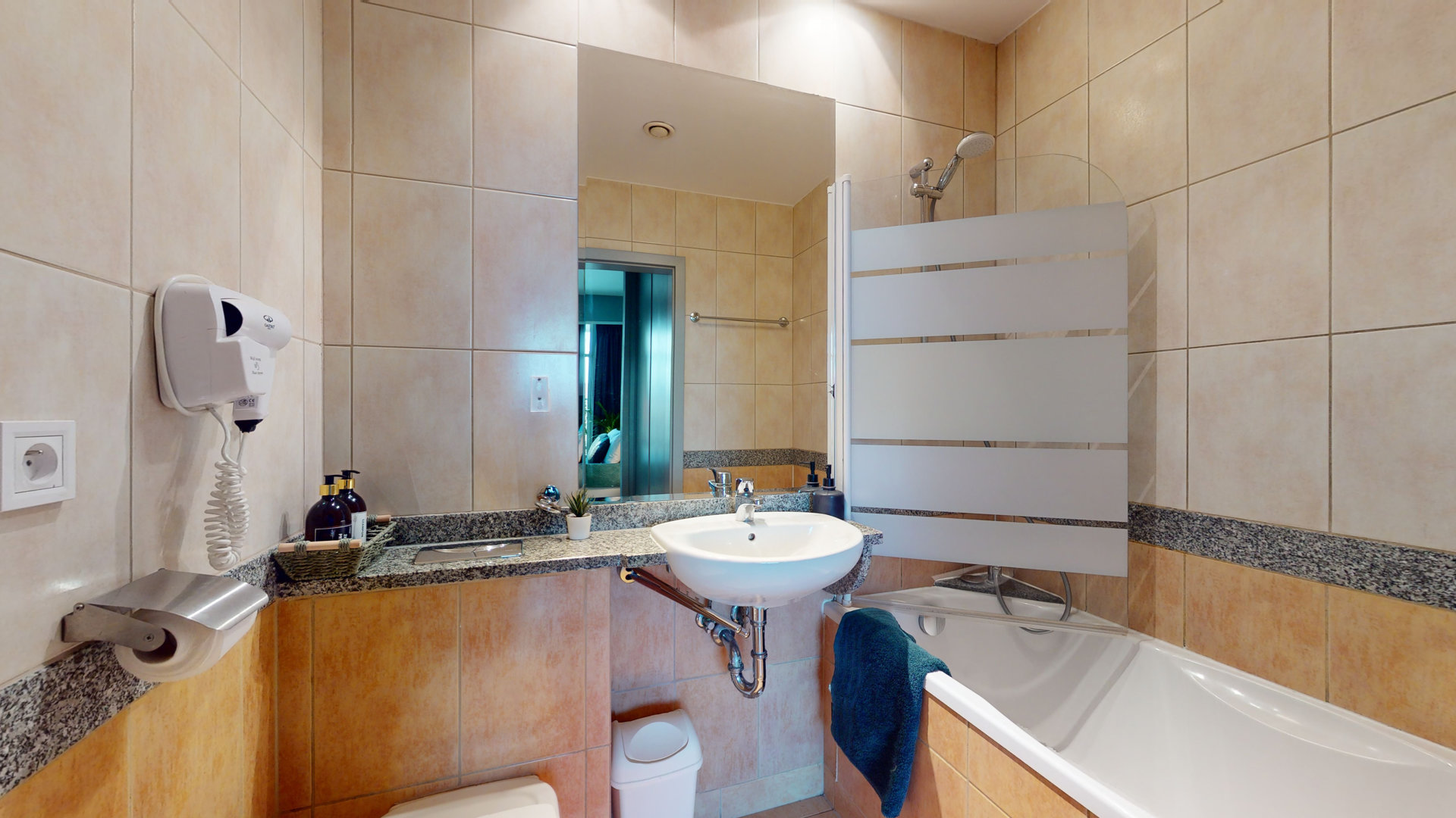 Tectum Apartments - 11