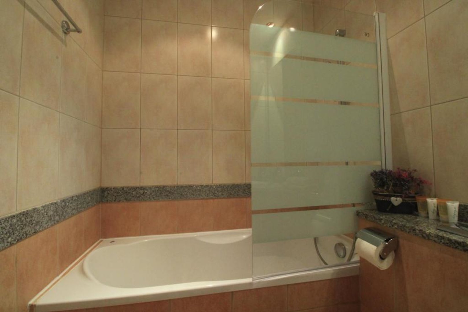 Tectum Apartments - 7