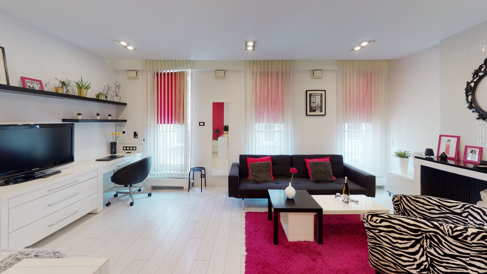 Pink Apartment Rydygiera 2A